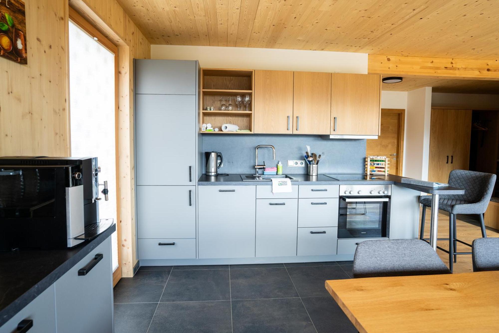 Apartamento Holzhaus "Zum Schwarz'N" Aurach am Hongar Exterior foto