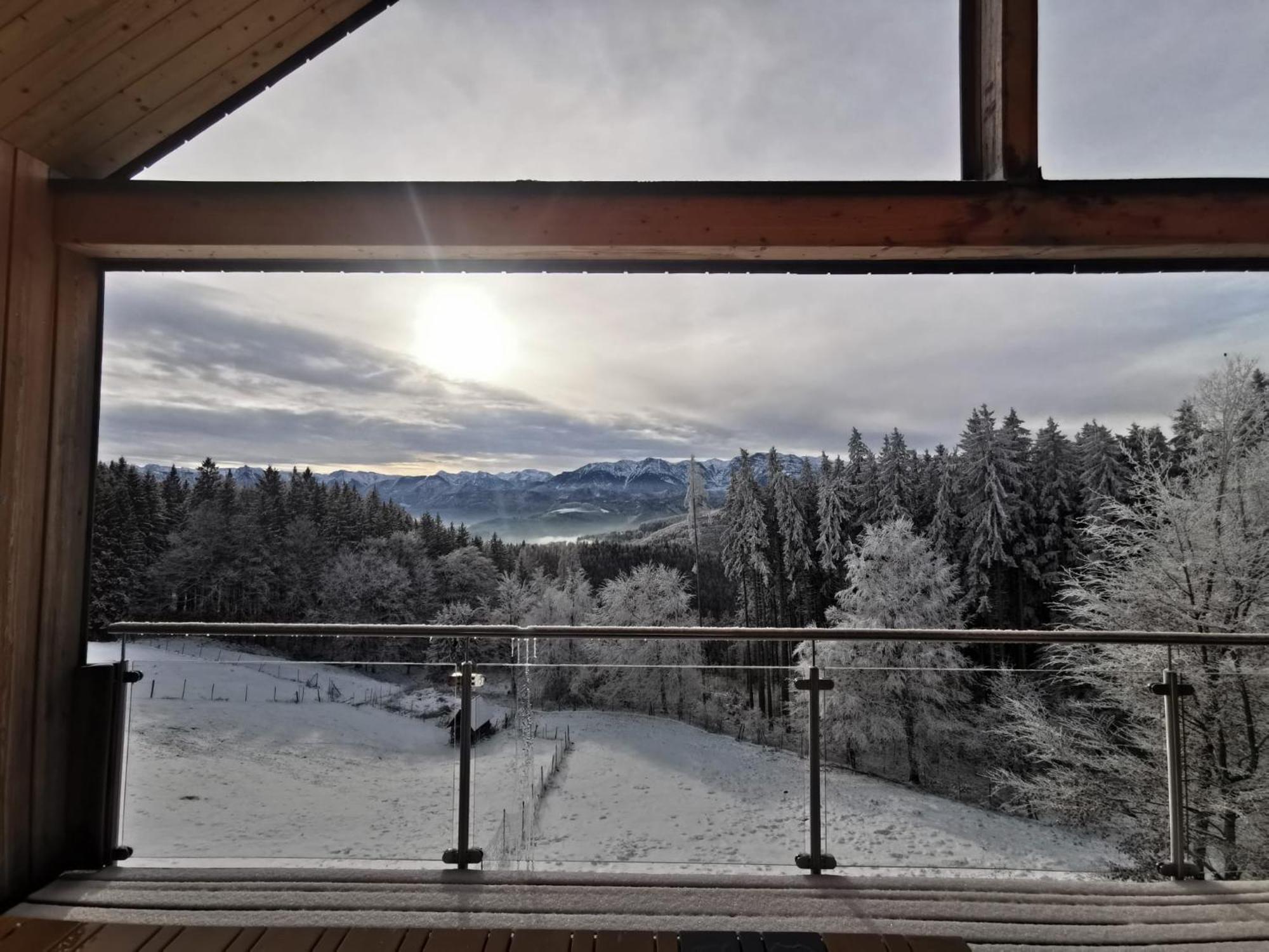 Apartamento Holzhaus "Zum Schwarz'N" Aurach am Hongar Exterior foto